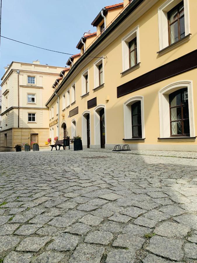 Apartament W Samym Sercu Miasta Z Darmowym Parkingiem Pod Zlotym Lwem -Hotel VI Kłodzko Eksteriør bilde